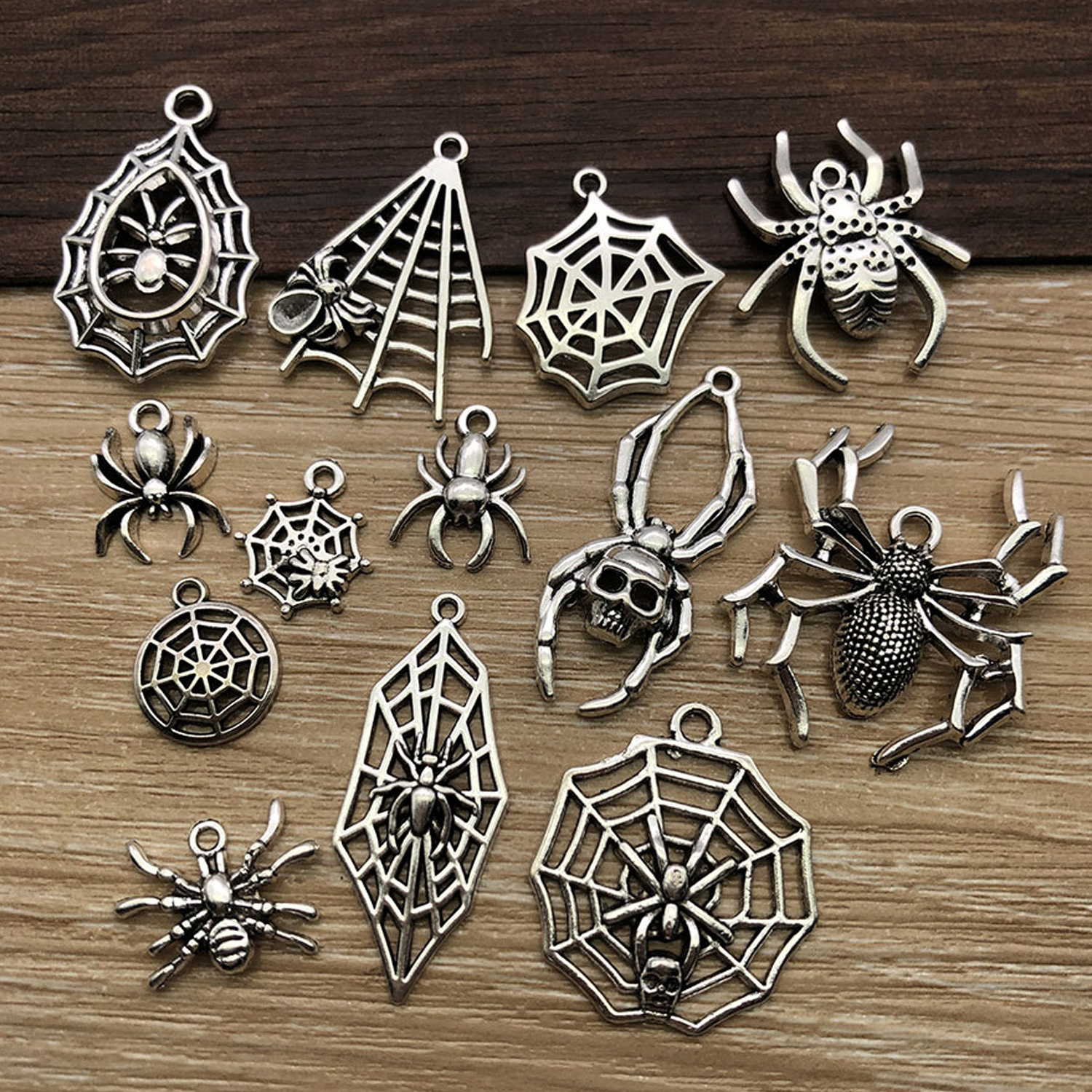 50pcs Halloween Charms – Vinta - Cosplay Bat Prop ulasan dan harga